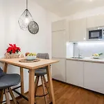 Enjoy Garden & Grill & Free Parking & Aquapark Appartement Prague