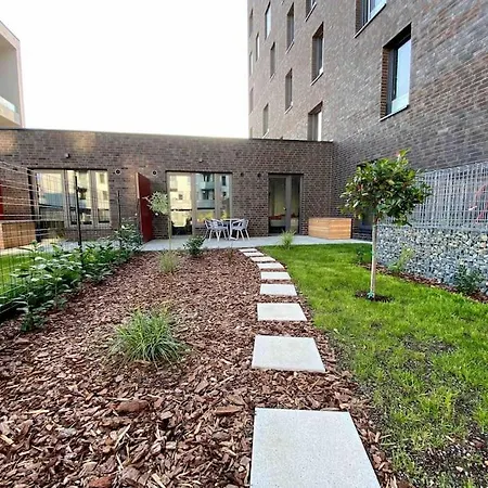 Appartement Enjoy Garden & Grill & Free Parking & Aquapark Prague